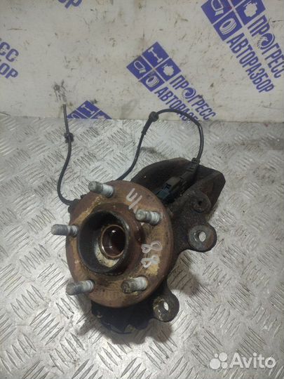 Поворотный кулак передний правый Ford C-Max