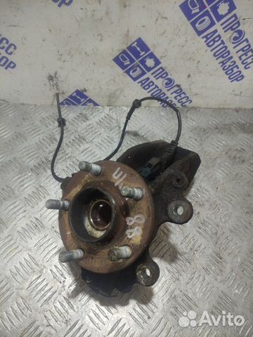 Поворотный кулак передний правый Ford C-Max