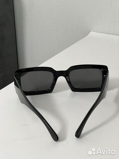 Солнцезащитные очки