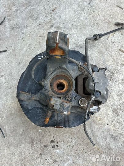 Ступица передняя правая Bmw X3 E83 N47D20A 2009