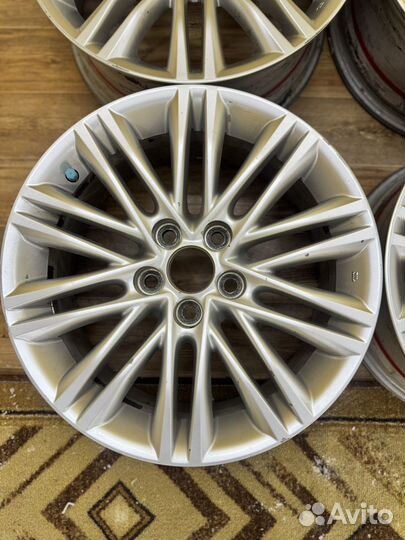 Диски литые Lexus / Toyota r17
