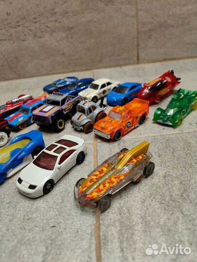 Машинки хот вилс hot wheels