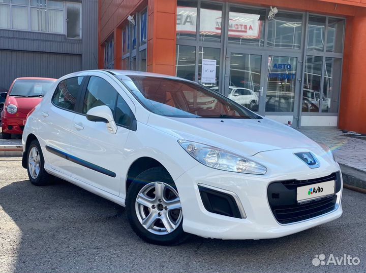 Peugeot 308, 2011