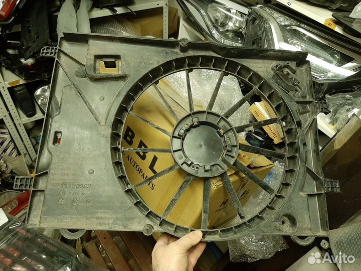 Диффузор вентилятора Chevrolet Aveo T300 95137168