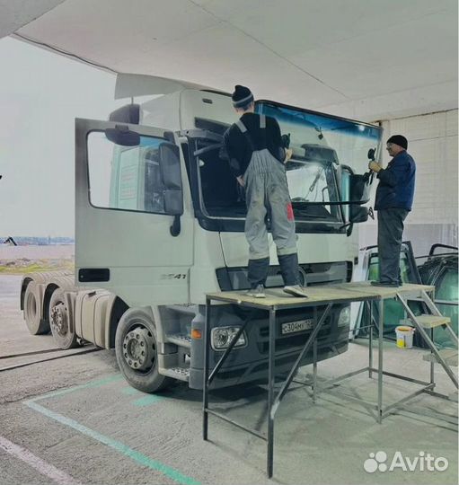 Стекло для грузового авто