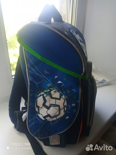 Школьный рюкзак