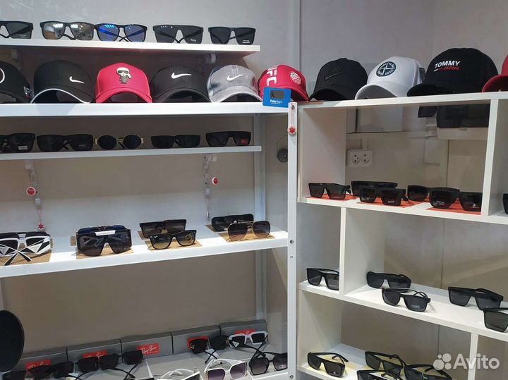 Солнцезащитные очки, бейсболки