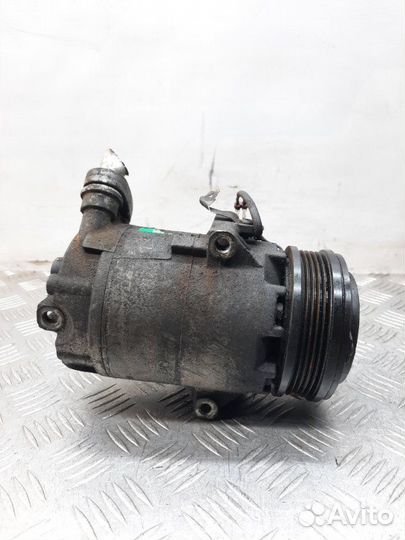 Компрессор кондиционера Opel Vectra хэтчбэк 5 дв