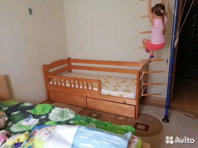 Кровать детская массив сосны