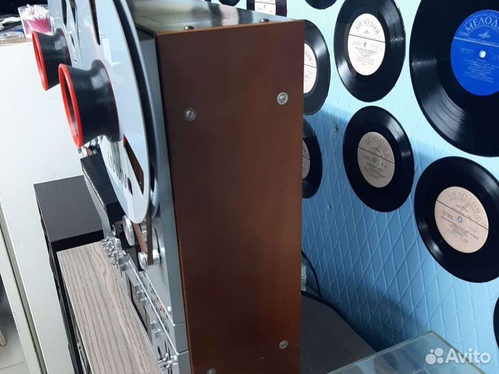 Катушечный магнитофон Олимп 004