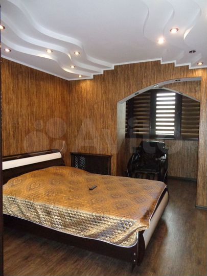 2-к. квартира, 70 м², 4/10 эт.