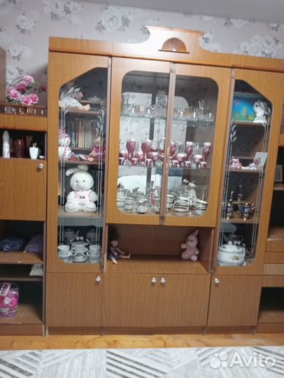 Стенка в гостиную бу