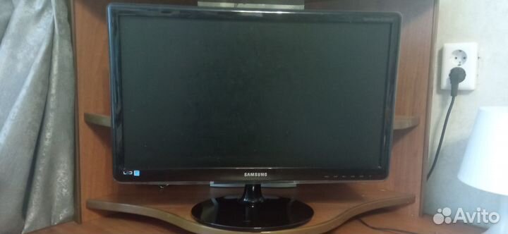 Монитор Samsung для компьютера