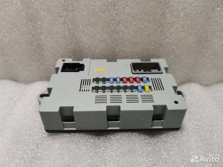 Блок предохранителей Land Rover Range Rover Sport