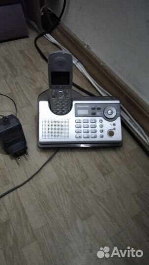 Радиотелефон.Panasonic