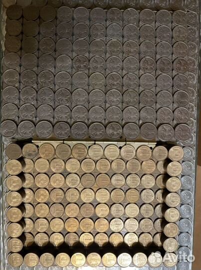 Книга из монет