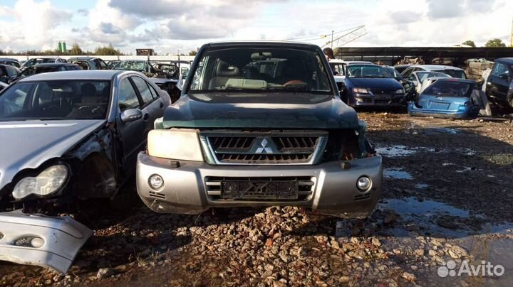 Запчасти на Mitsubishi Pajero 3 3.2Д