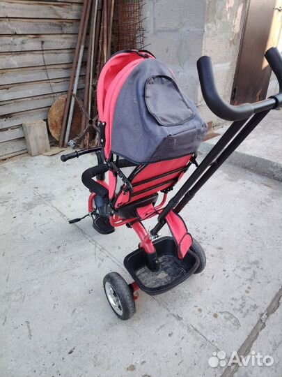 Трехколесный велосипед