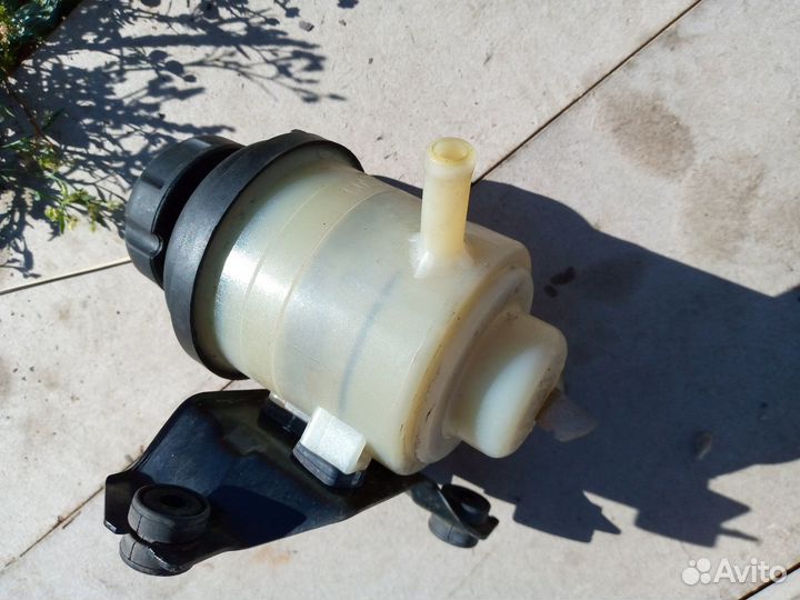 Бачок гидроусилителя Hyundai Creta GS