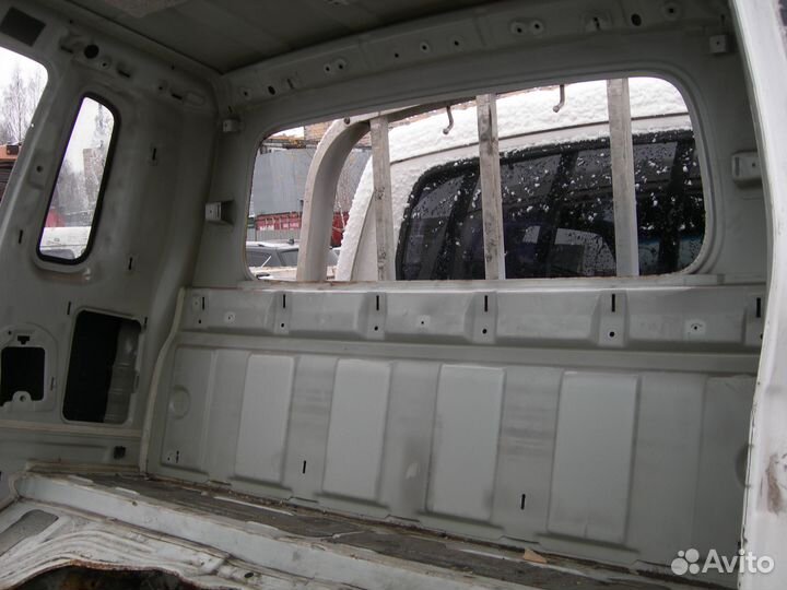 Кабина Киа Бонго 3 2012 год и внутренности