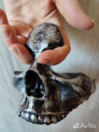 Пепельница, подставка для очков череп