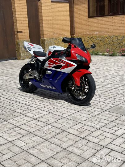 Хонда SBR 1000RR
