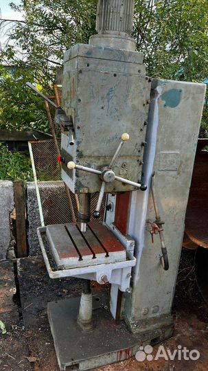 Сверлильный станок 2н125