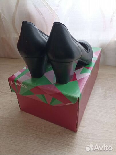 Туфли женские 37 размер натуральная кожа новые
