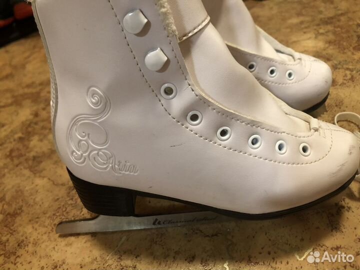 Коньки фигурные детские