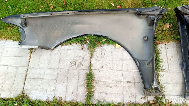 Передние крылья Audi A8 D2/Audi S8 D2 дорестайлинг