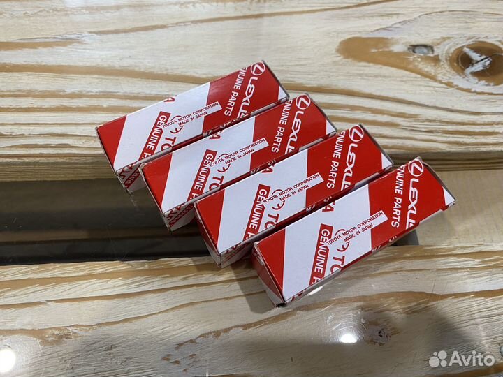 Комплект свечей Toyota Highlander RAV4 SK20BGR11