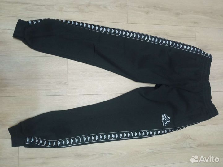 Спортивный костюм женский