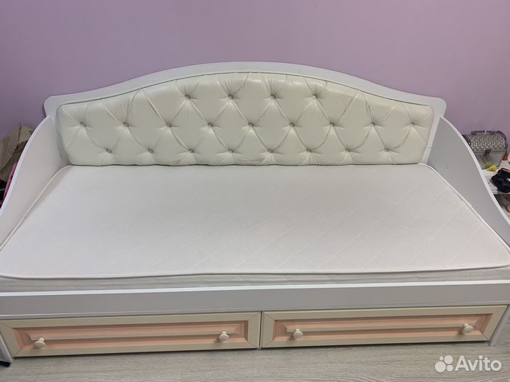 Матрас, кровать в подарок