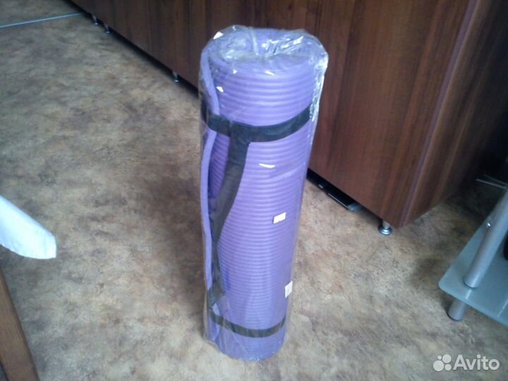 Коврик для занятий спортом новый