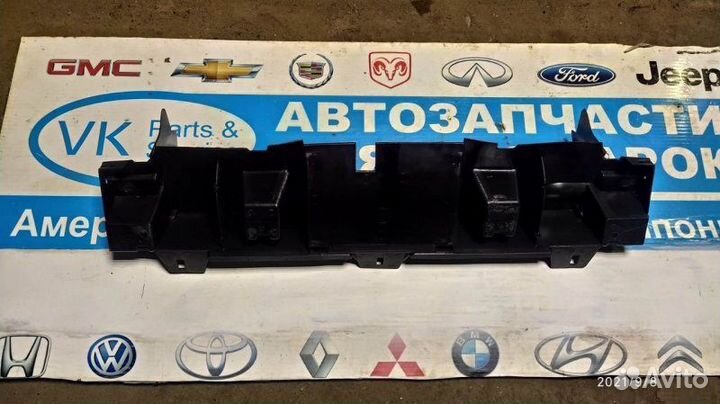 Воздуховод нижний Jeep Grand Cherokee WK2 10-13