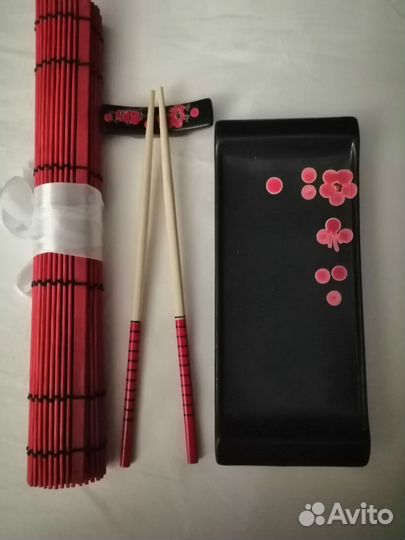 Набор посуды для суши и роллов