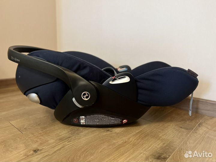 Автолюлька Cybex Cloud Q + адаптеры