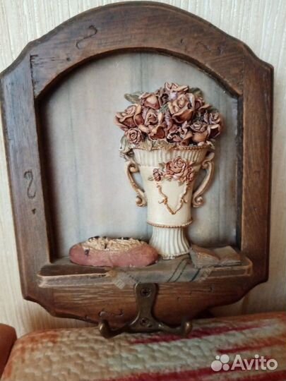 Панно-вешалка