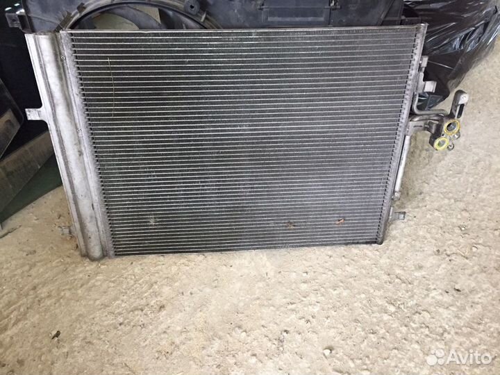 Радиатор кондиционера на Volvo S 80