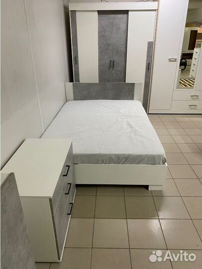 Кровать двухспальная