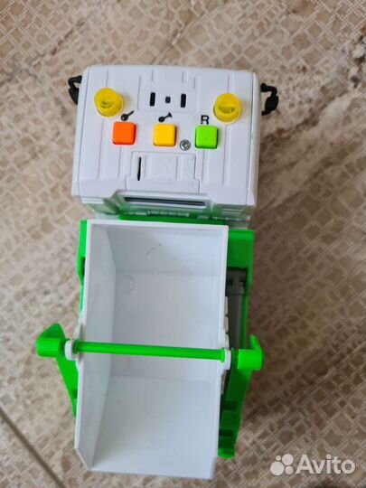 Игрушки машины пакетом