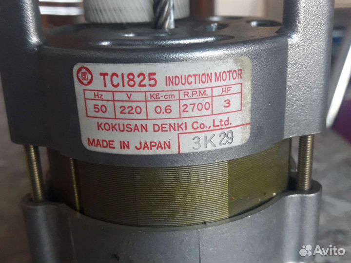 Электродвигатель с редуктором 220