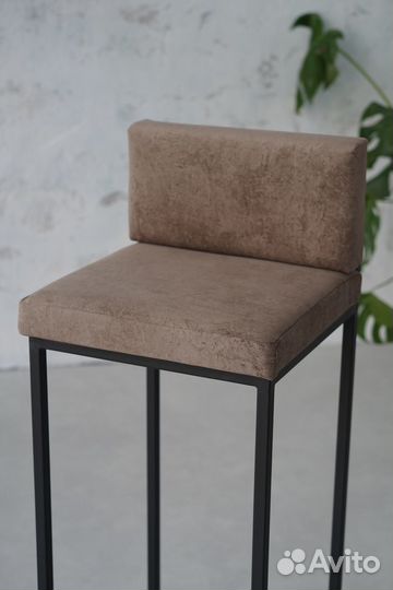 Стул мягкий барный