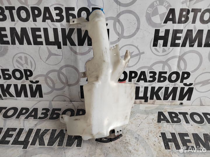 Бачок омывателя Nissan Murano 1 Z50