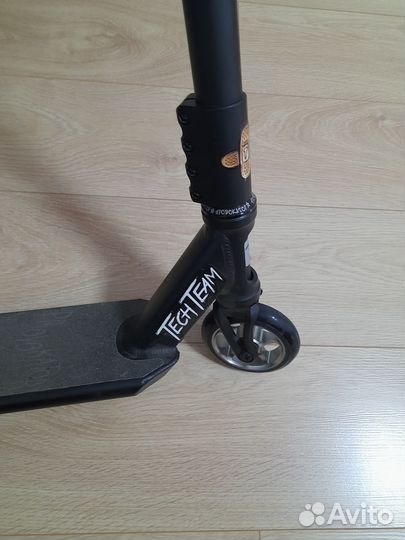 Трюковой самокат tech team provokator