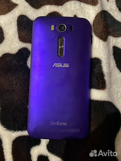 Телефон asus