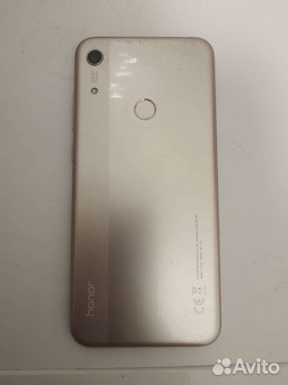Телефон honor 8а