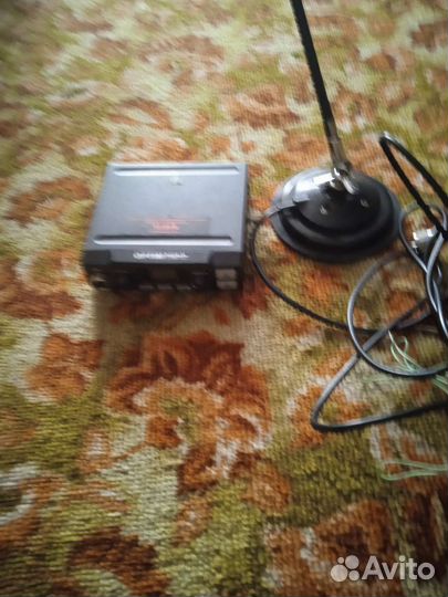 Автомобильная рация с антенной