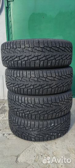 Nokian Tyres Hakkapeliitta 7 SUV 235/60 R18