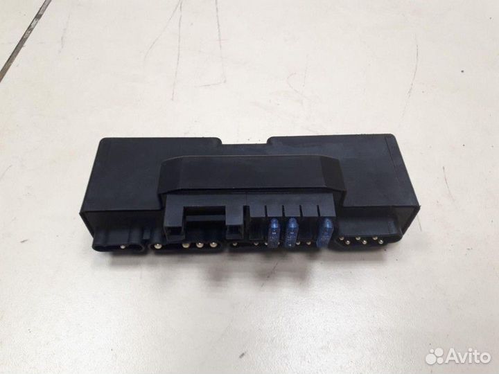 Блок предохранителей Mercedes-Benz E-class